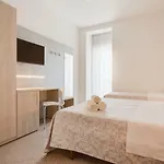 Olympia 3*