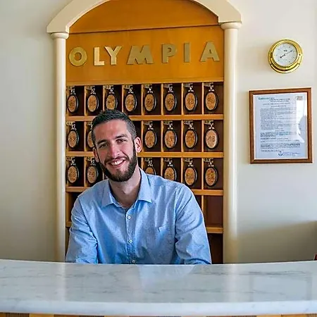 Olympia 3*